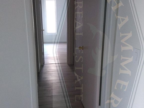 4th image of 2915 Lawrence St APT 1