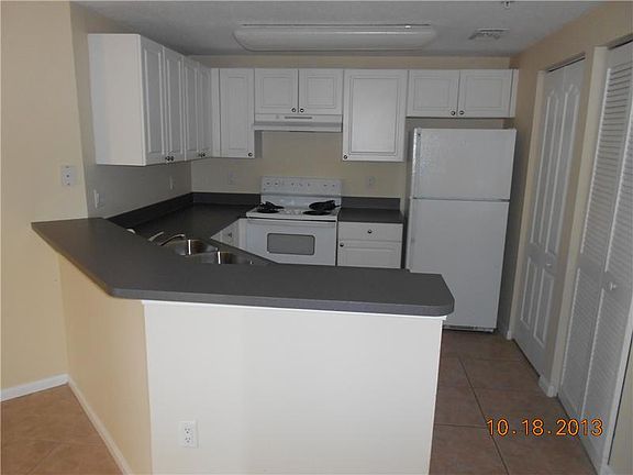 3rd image of 5080 Fairways Cir APT 307