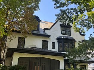 1418 Forest Ave, Evanston, IL 60201