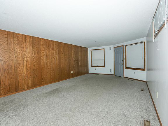 3rd image of 1100 Dale St N #2