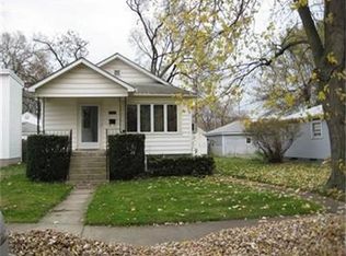 8939 Richard St, Highland, IN 46322