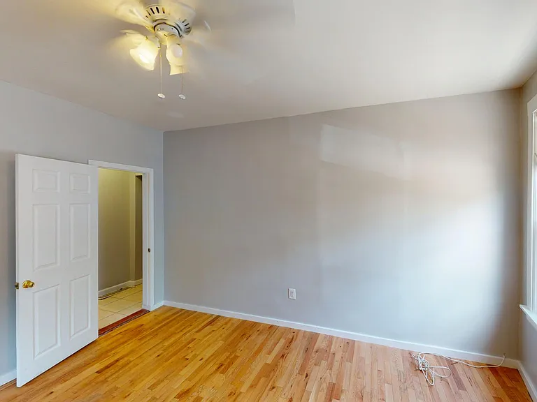 25 Lamartine St — Photo 9