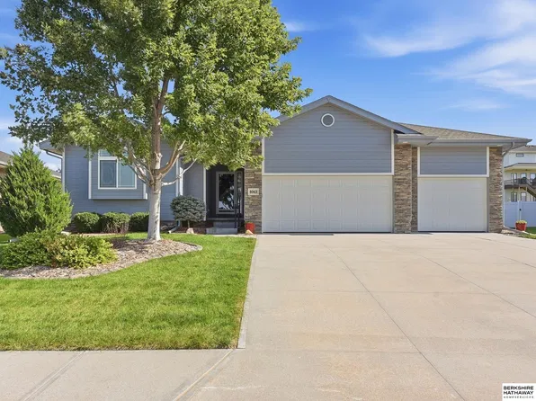8063 N 129th Ave, Omaha, NE 68142