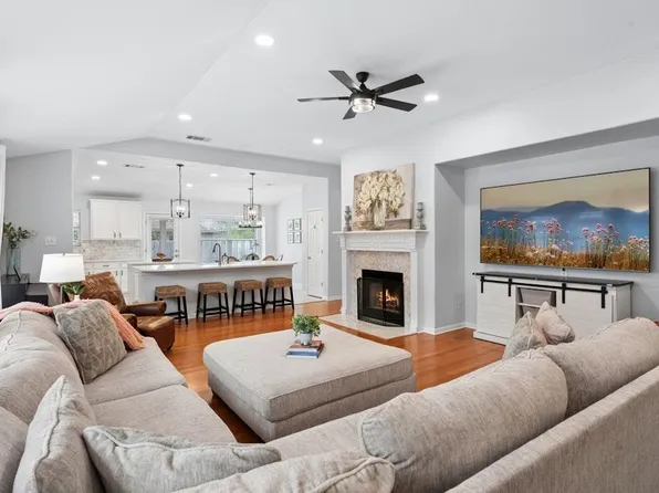 2709 Tumbling River Dr, Leander, TX 78641