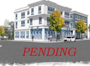 276 E Main St, Harbor Springs, MI 49740