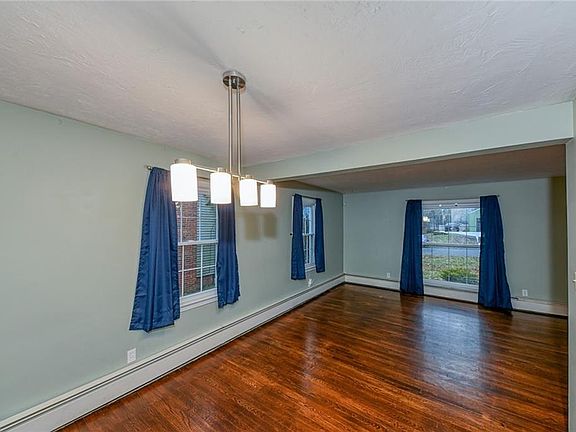 5th image of 165 Waldorf Dr