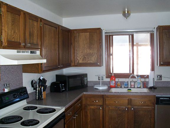 3rd image of 2811 Westridge Dr