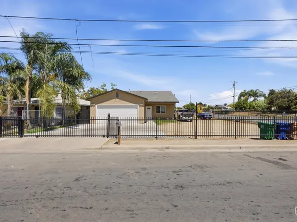 2120 S M St, Bakersfield, CA 93304