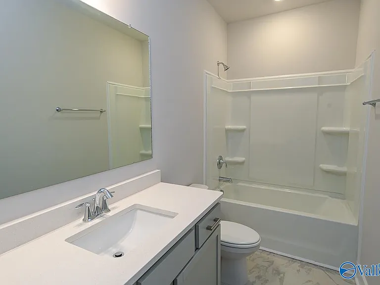 101 Little Britain St — Photo 18