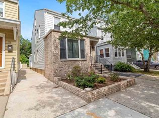 87 W 57th St, Bayonne, NJ 07002