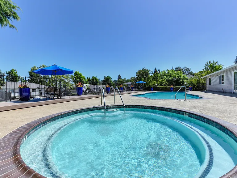 Community Pool and Spa