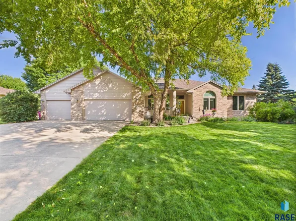 6908 W Stoney Creek St, Sioux Falls, SD 57106