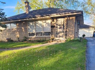 2231 Walnut St, Waukegan, IL 60087