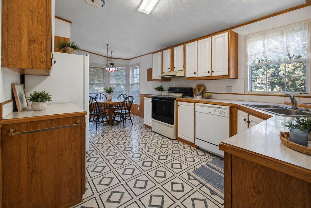 14954 SW Peninsula Dr, Terrebonne, OR - View 5