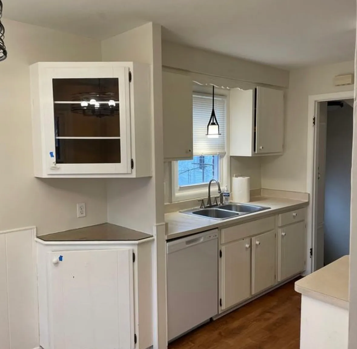 3 bed, 1042 sqft, $1,700 — Photo 4