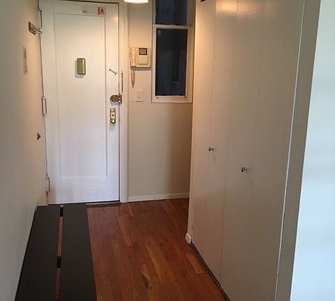 5th image of 69 8th Ave APT 31