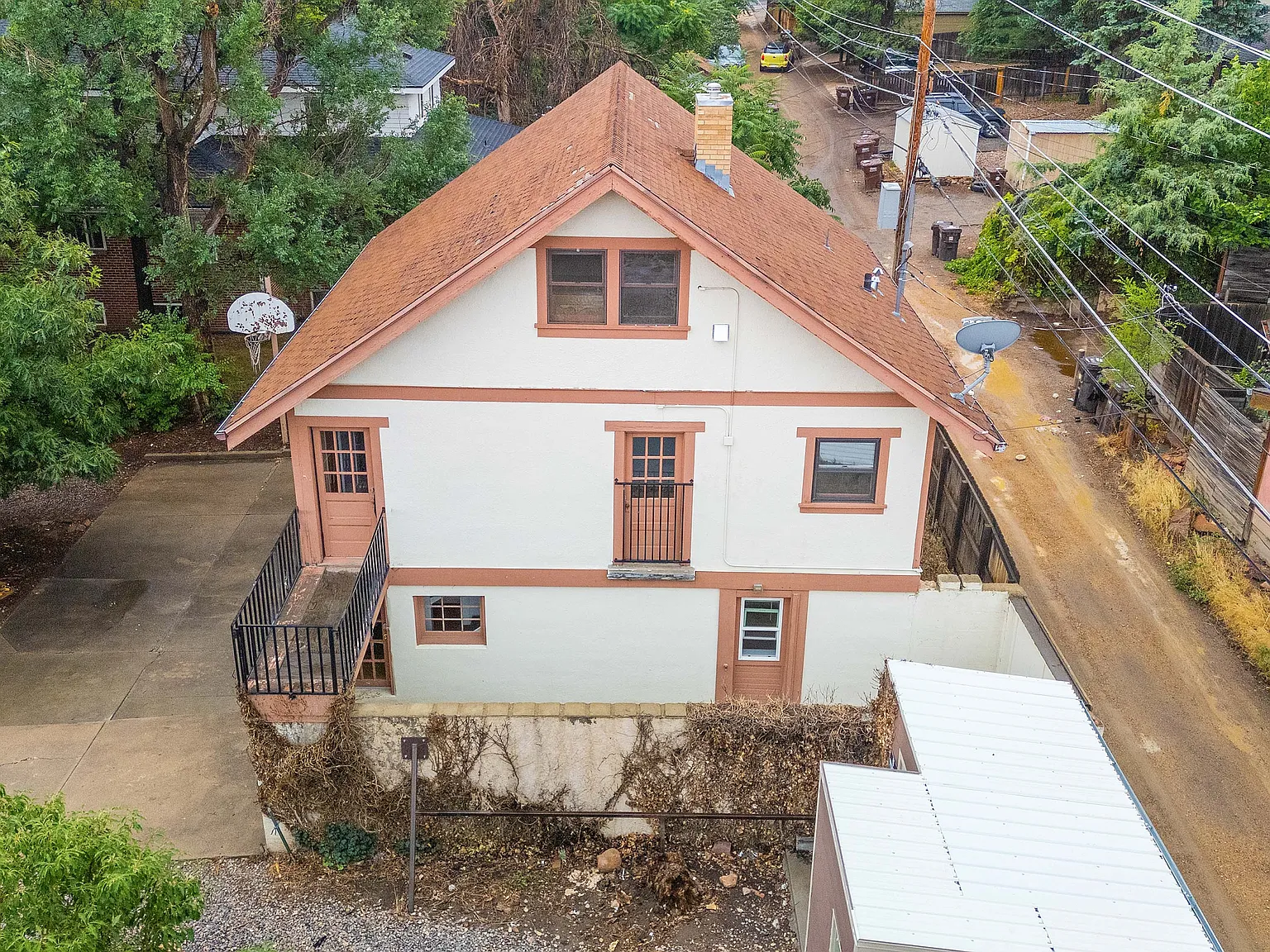 6 bed, 1680 sqft, $11,445 — Photo 4