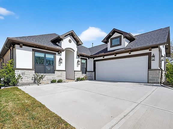 2nd image of 87 Waterford Way