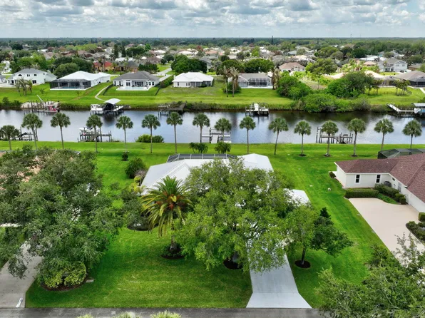 2632 SW River Shore Drive, Port St Lucie, FL 34984