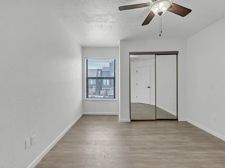 11560 N May Ave #205 — Photo 6