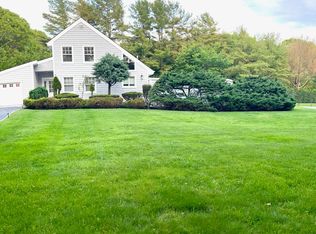 3 Strathmore Ct, Eastport, NY 11960