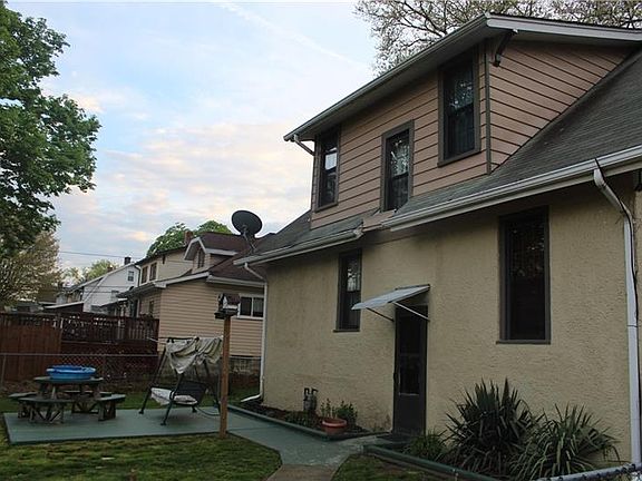 3rd image of 408 Vernon St