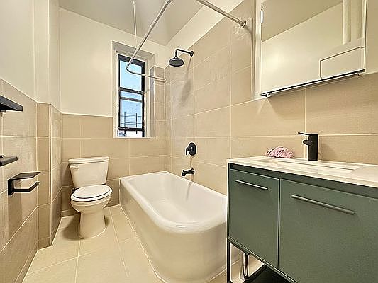 3rd image of 3111 Heath Ave APT 61B