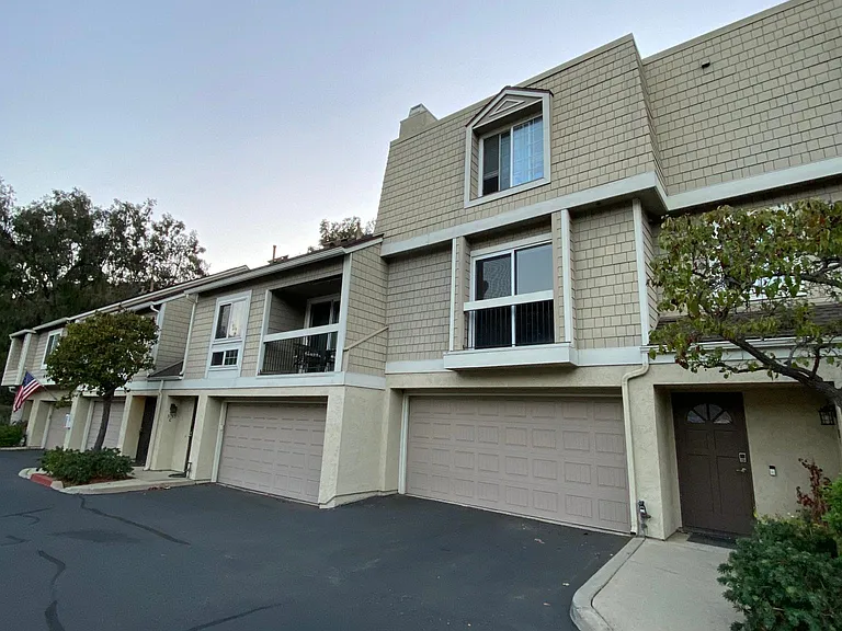 3783 Balboa Ter #D — Photo 2