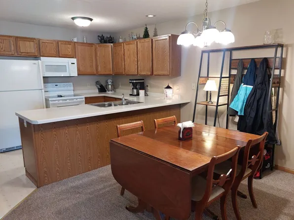 1154 W Hamilton Ave, Eau Claire, WI 54701