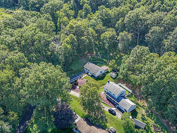 2nd image of 120 Jersey Rd