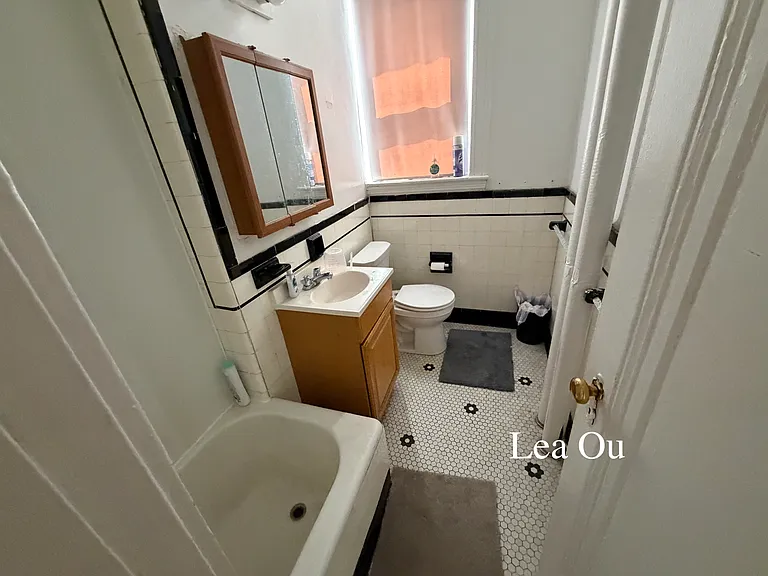 1800 Commonwealth Ave #9 — Photo 8