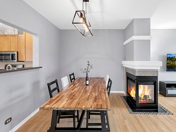 5th image of 717 Hanbury Dr
