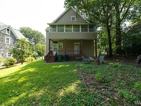 3rd image of 109 N Old Orchard Ave
