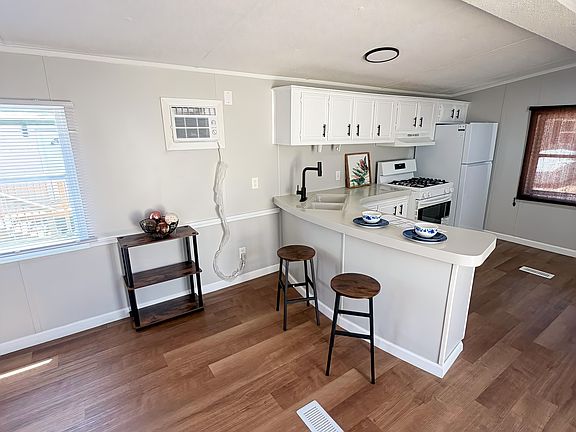 2nd image of 18 Deerwood Dr