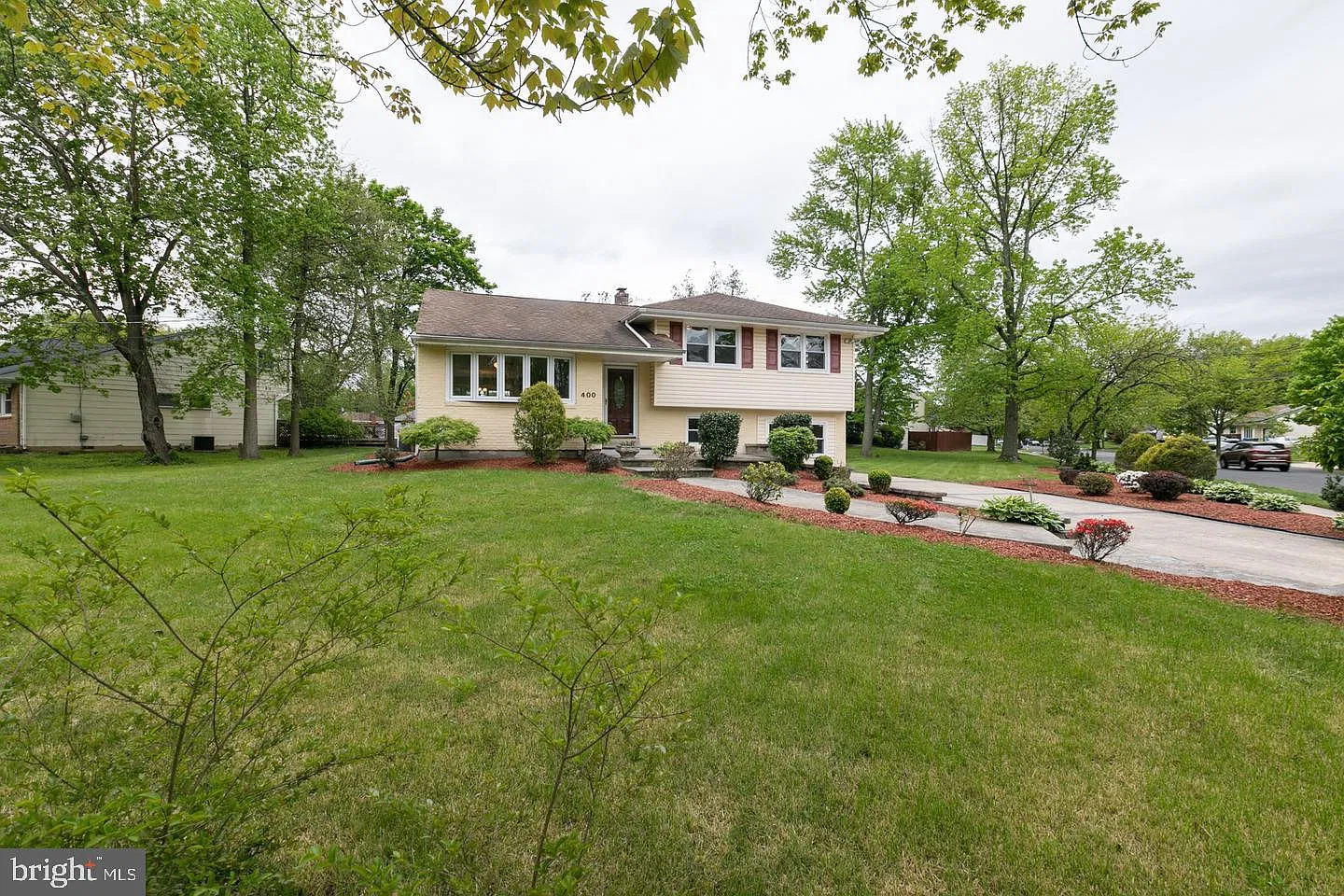 4 bed, 1.5 bath, 2234 sqft, $3,400 — Photo 1