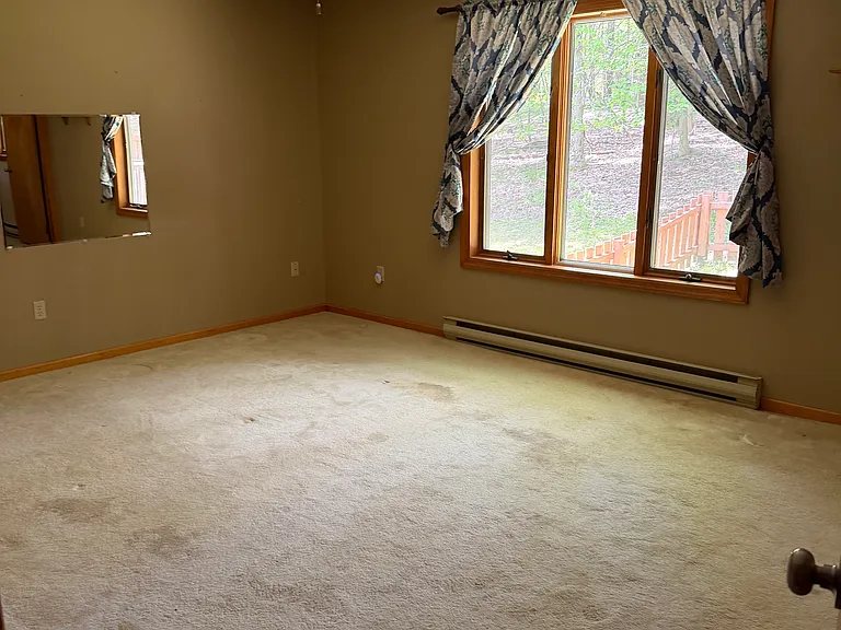 467 Hastings Rd — Photo 4