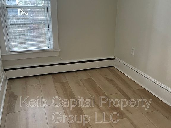 5th image of 211 Ballston Ave #3