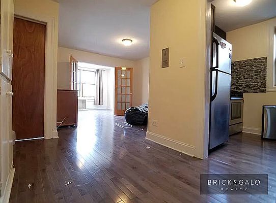 3rd image of 985 Ocean Ave #4FOUR-A