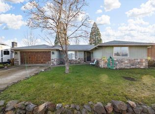 2260 Smokethorn Way, Medford, OR
