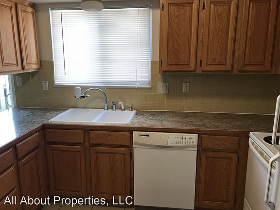 4th image of 720 27th Ave #4