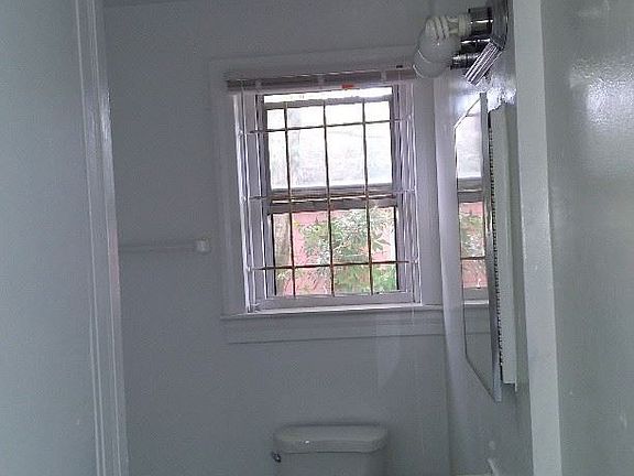 4th image of 1636 W 16th St