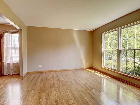 2nd image of 5313 Maple Glen Dr