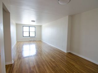 4125 Case St APT 5R, Elmhurst, NY 11373