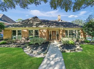15955 Viney Creek Dr, Houston, TX 77095