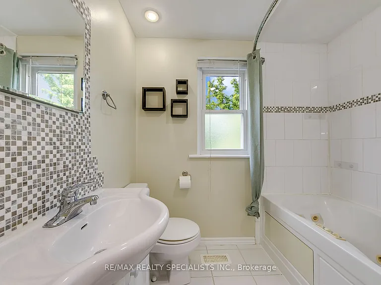 59 Ofield Rd — Photo 29
