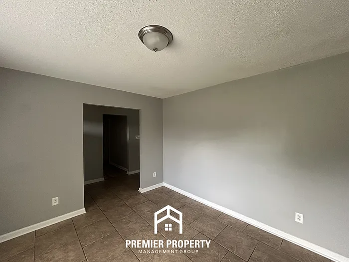 Building Photo - 7126 Autumn Forrest Dr