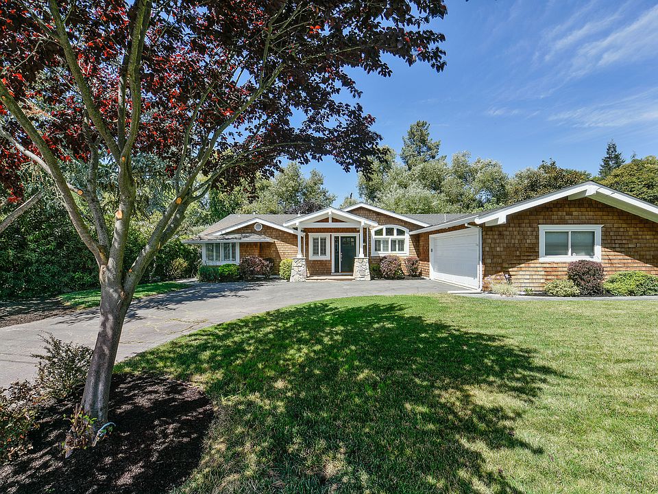 1st image of 11 Ross Dr