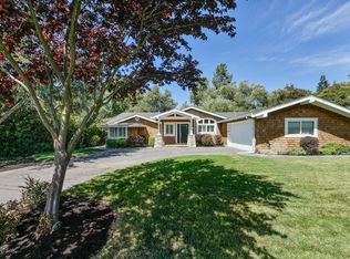 11 Ross Dr, Moraga, CA