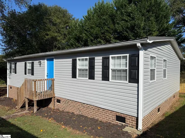 110 Couch St, Easley, SC 29640