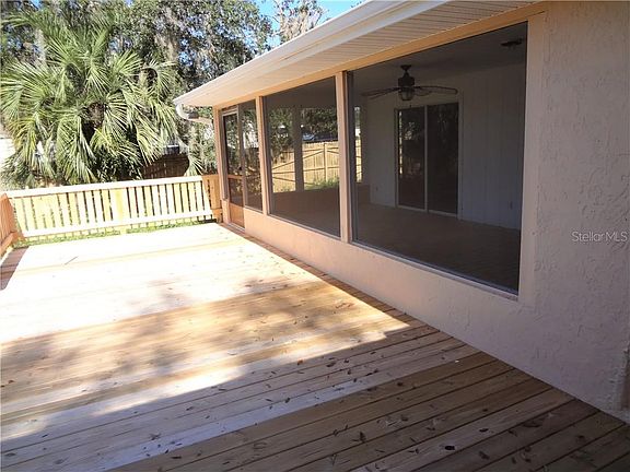 5th image of 916 Prescott Blvd